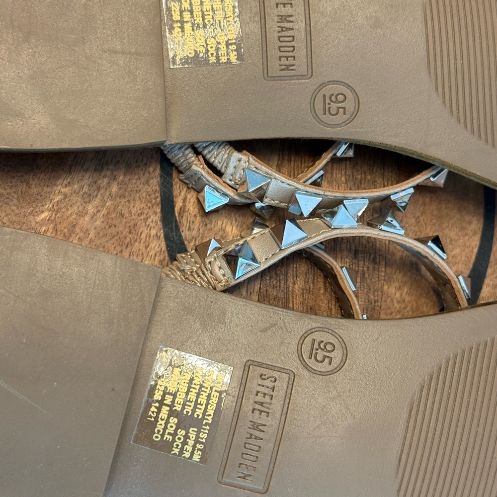Steve Madden Tan Pyramid-Stud Strappy Slide Sandals - Picture 5 of 5